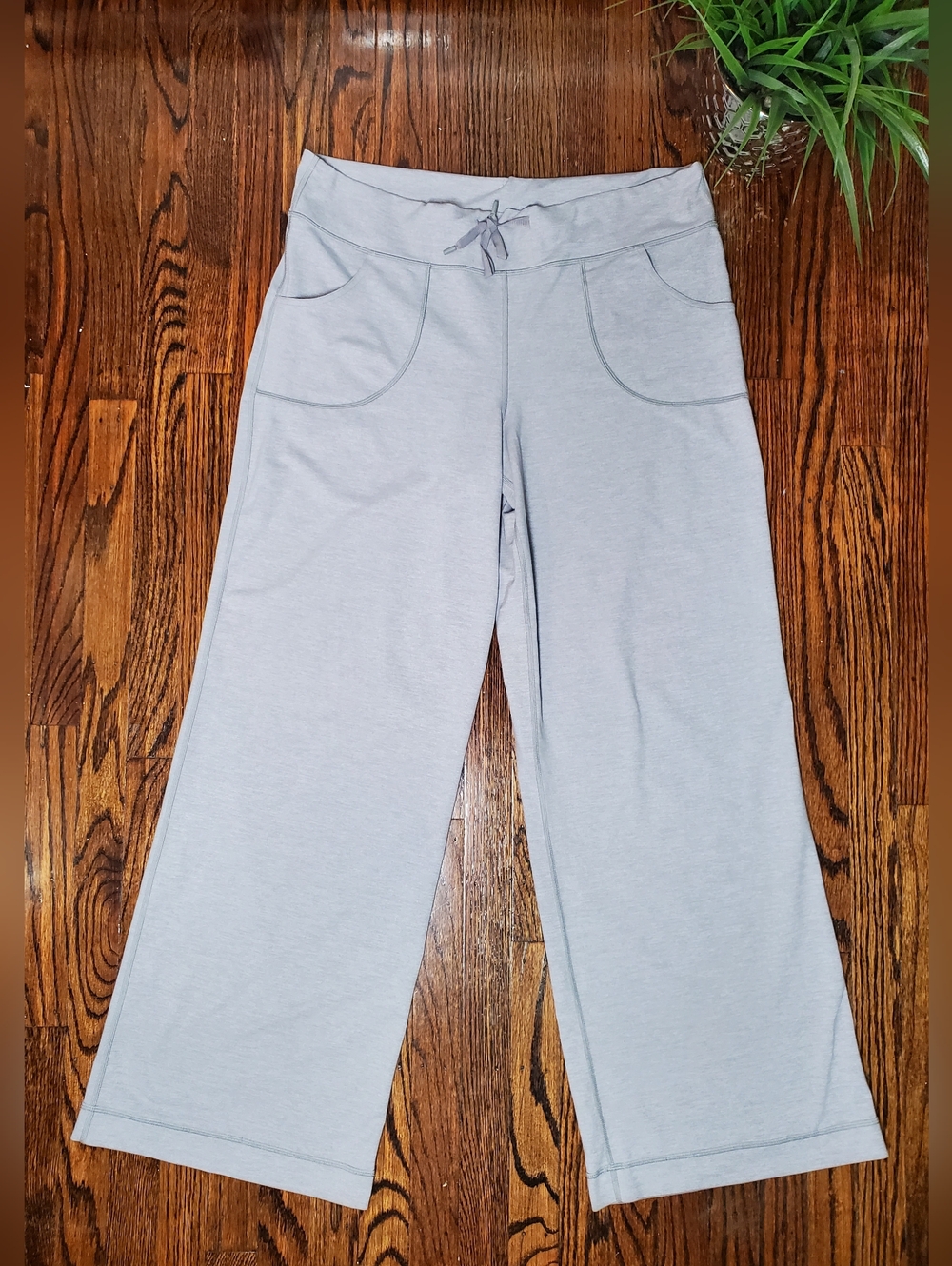 Lululemon Women's Still Pants (Regular) Full-On Luon Heathered Medium Gray Sz 12 - Picture 9 of 16